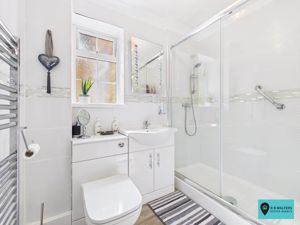 Bathroom- click for photo gallery